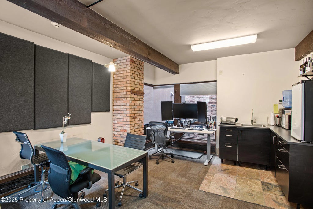 6 of 13 - 300 S Spring Street #201, Aspen, CO