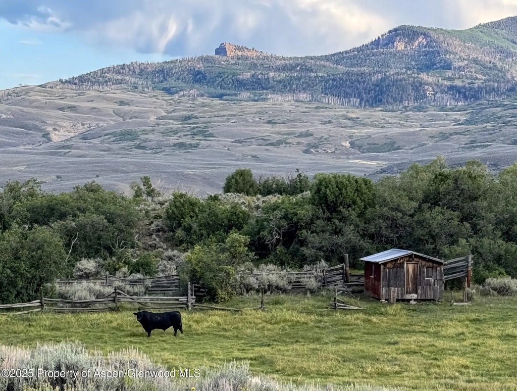 15 of 37 - 22000 P77 Rd Road, Cimarron, CO