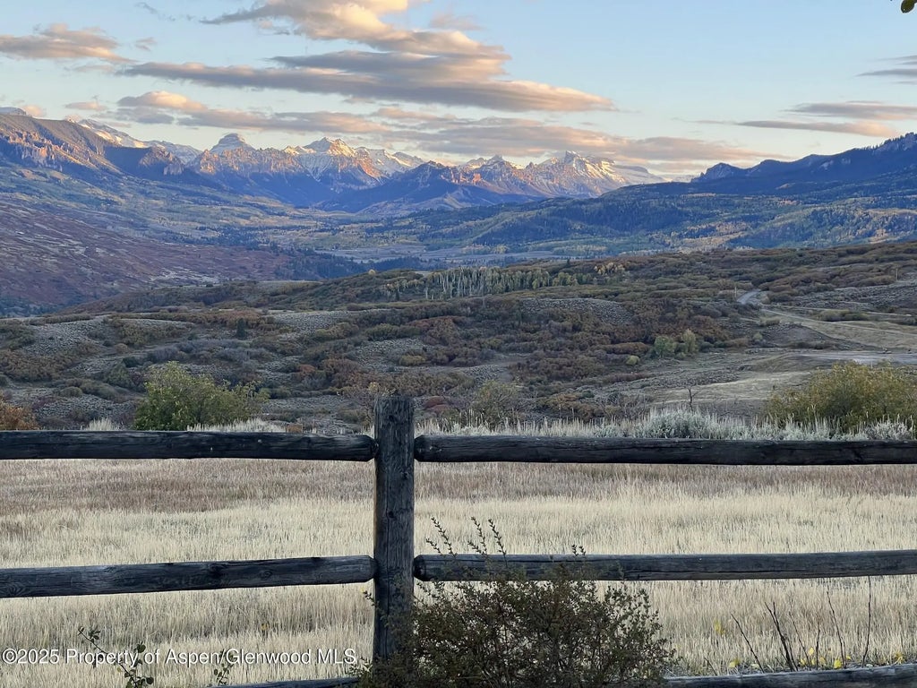 9 of 37 - 22000 P77 Rd Road, Cimarron, CO