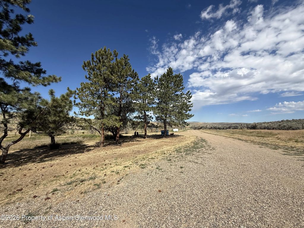 1 of 6 - 1600 County Road 78, Craig, CO