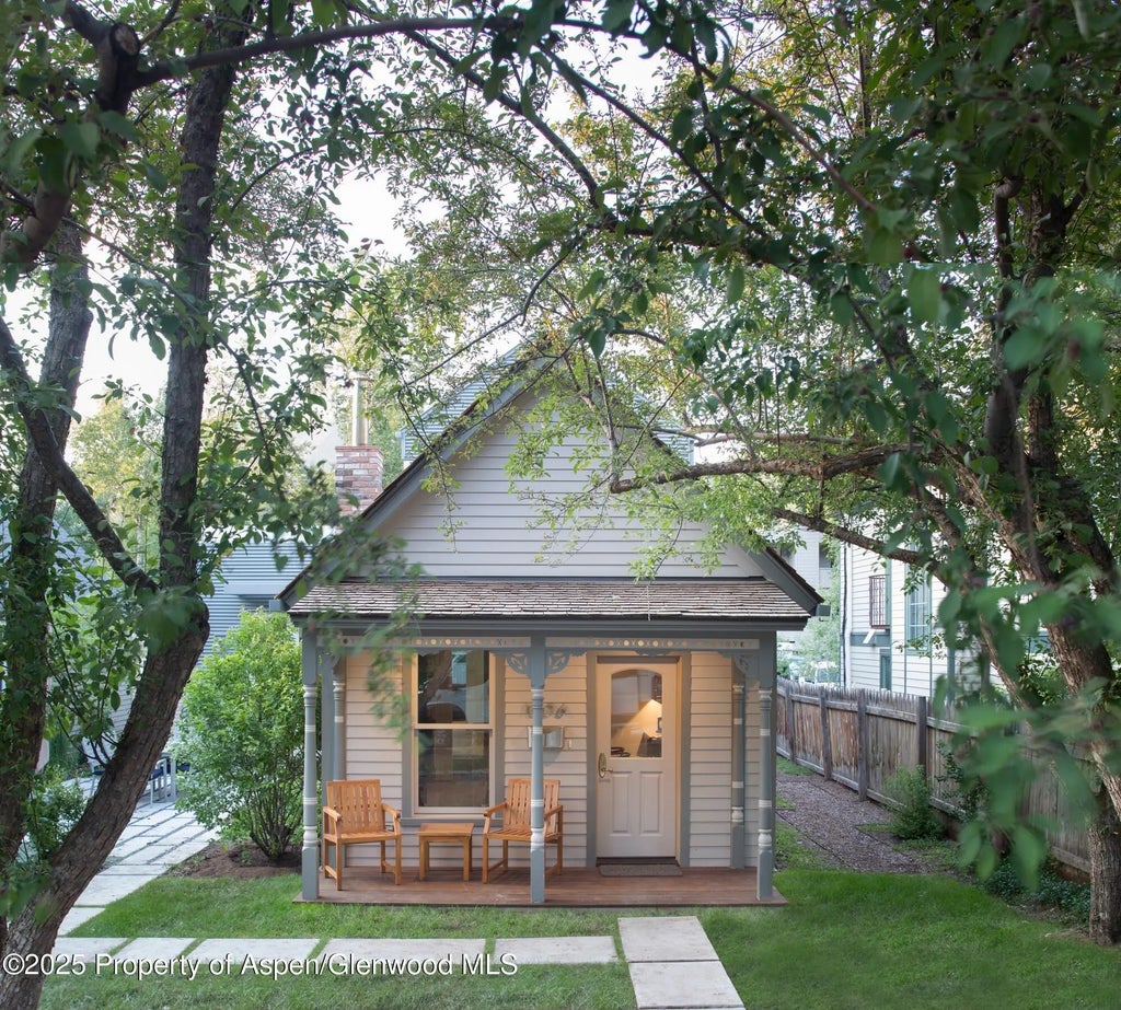 2 of 48 - 1006 E Cooper Avenue, Aspen, CO