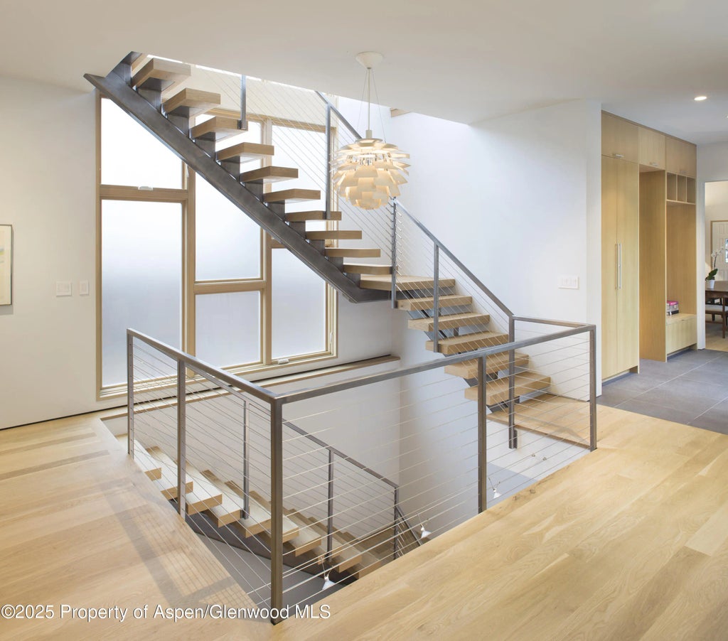 23 of 48 - 1006 E Cooper Avenue, Aspen, CO