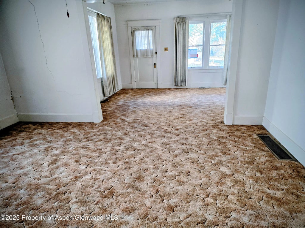 13 of 22 - 720 Barclay Street, Craig, CO