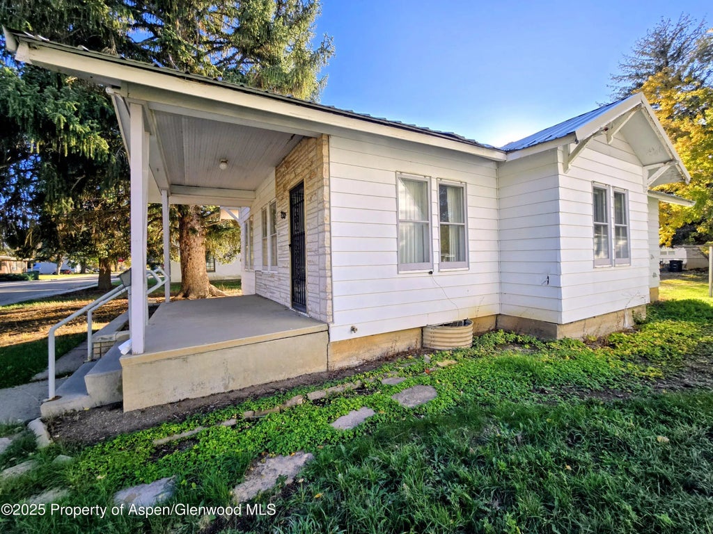 3 of 22 - 720 Barclay Street, Craig, CO