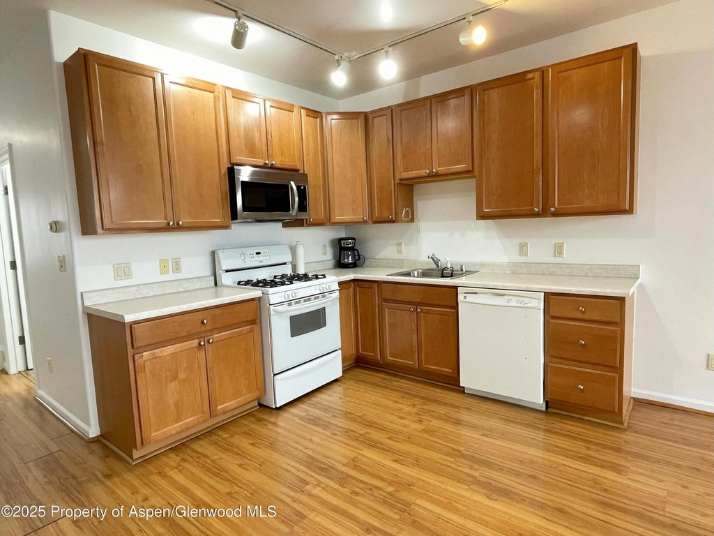 5 of 19 - 712 Lakeside Drive, Basalt, CO