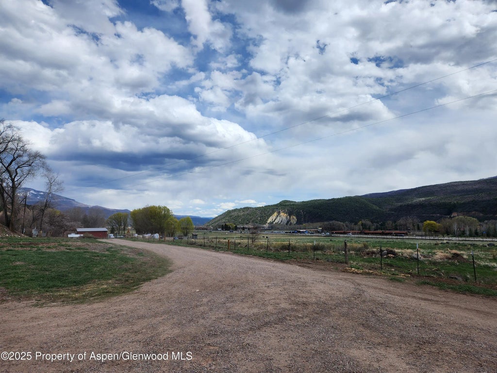 15 of 18 - 3659 Co Rd 100, Carbondale, CO