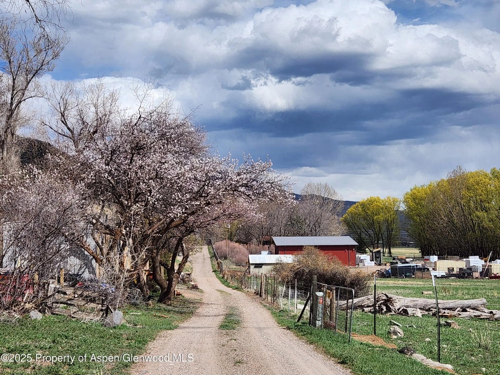 17 of 18 - 3659 Co Rd 100, Carbondale, CO