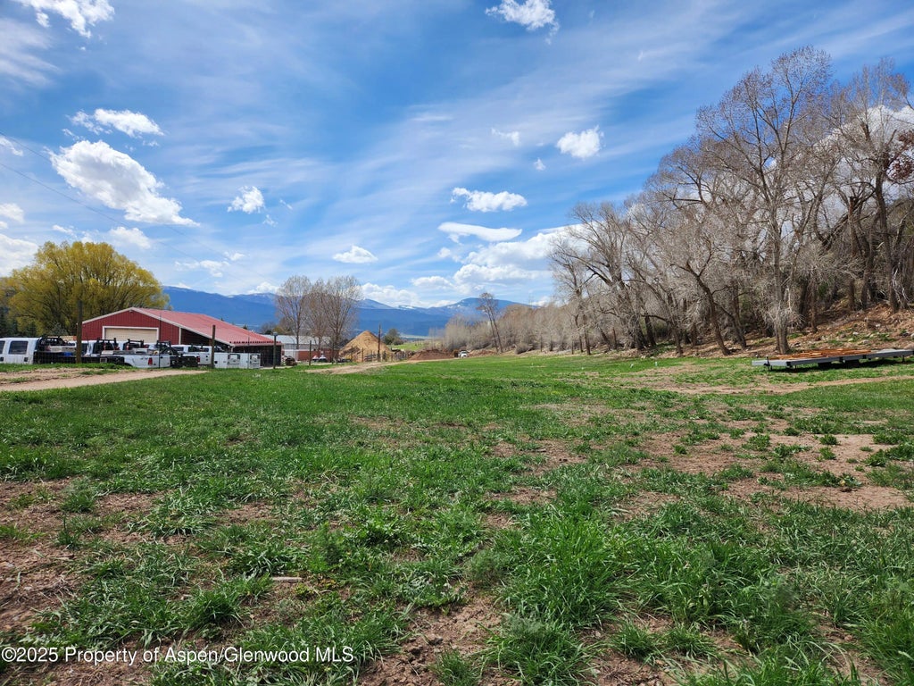 7 of 18 - 3659 Co Rd 100, Carbondale, CO
