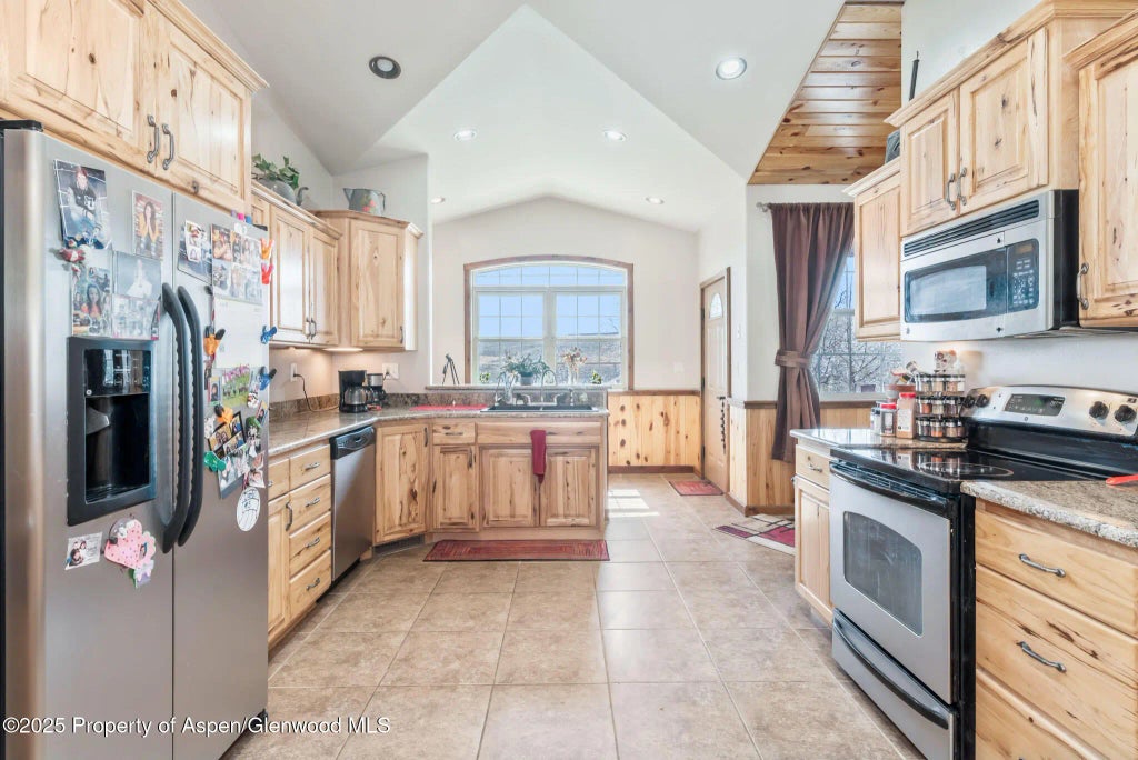 8 of 85 - 3692 County Road 7, Craig, CO
