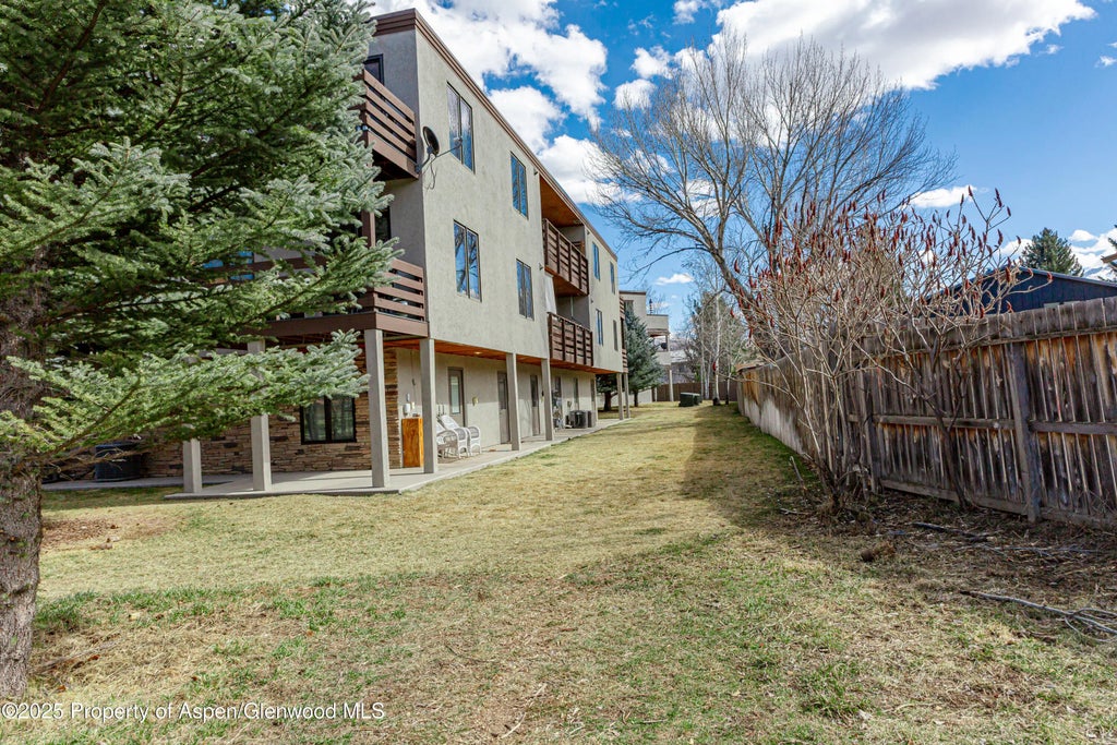 19 of 23 - 1468 W Main Street, Carbondale, CO