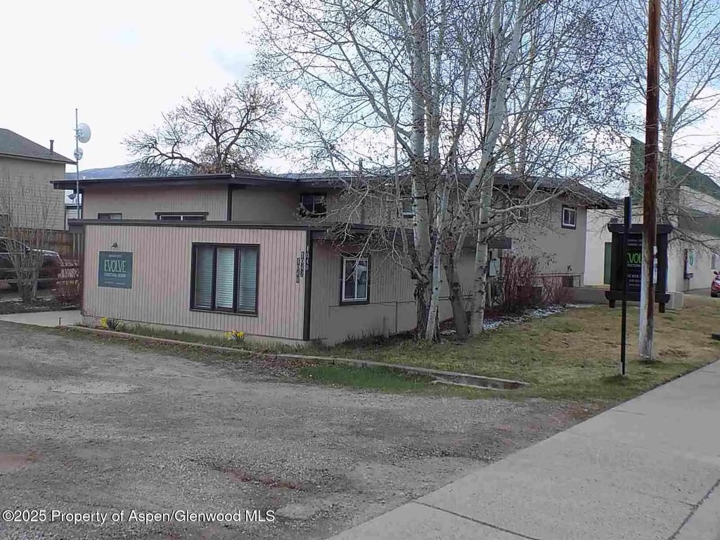 1 of 24 - 1044 Main Street, Carbondale, CO