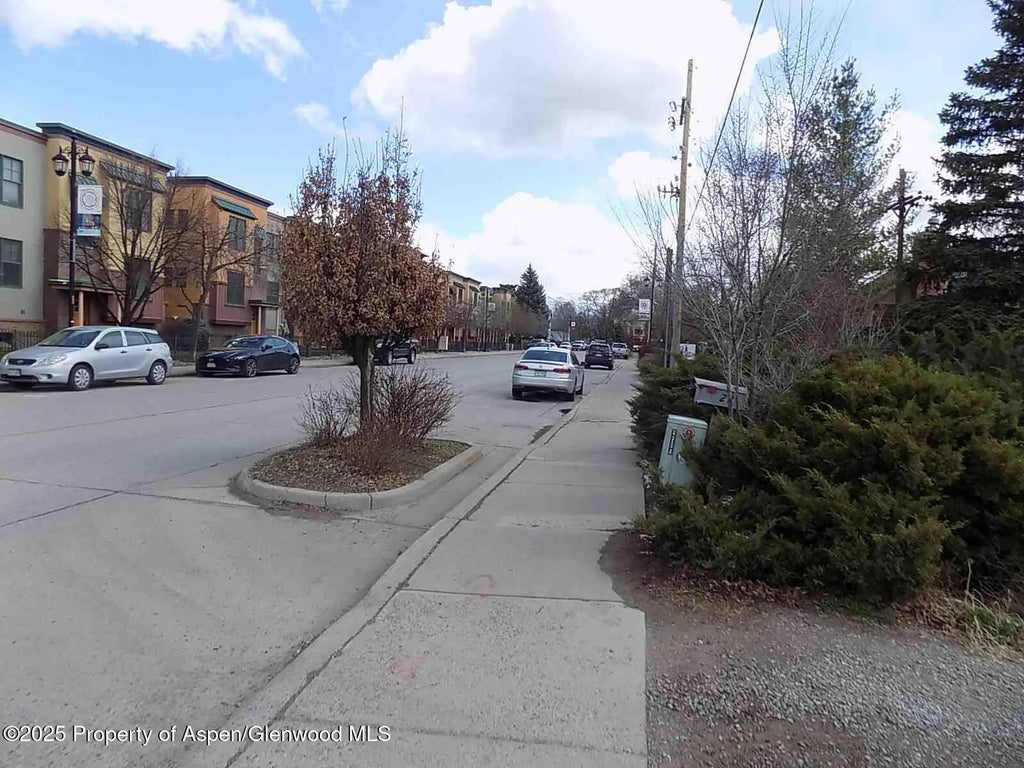 7 of 24 - 1044 Main Street, Carbondale, CO