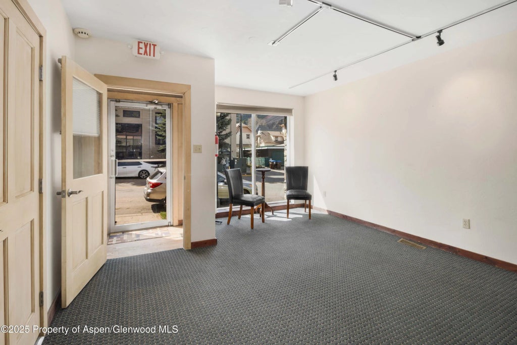 27 of 37 - 931 Grand Avenue, Glenwood Springs, CO