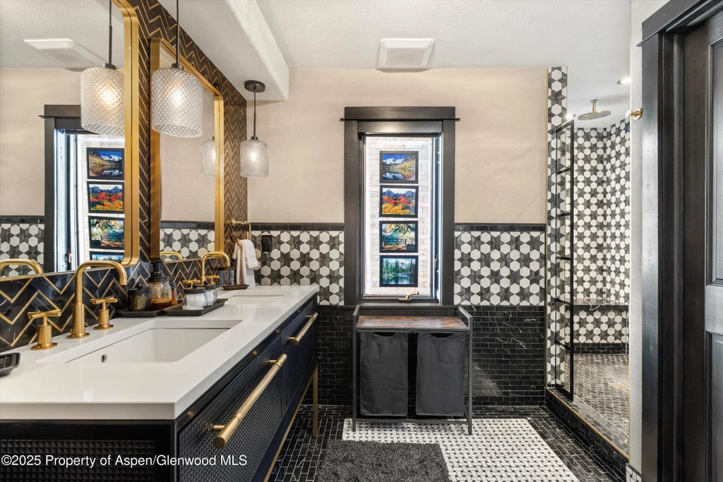 21 of 39 - 303 Conundrum Creek Road, Aspen, CO