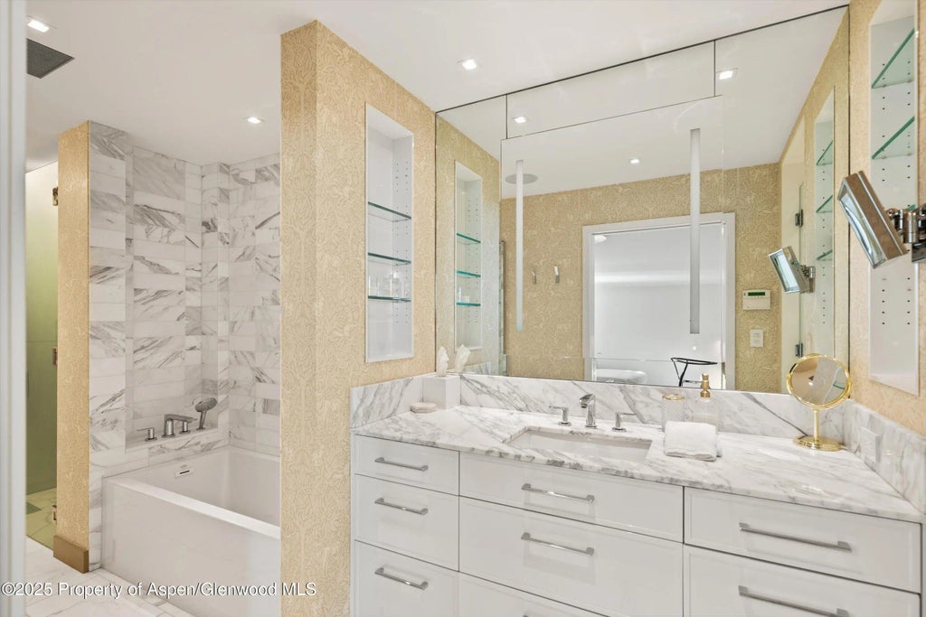 10 of 21 - 1001 E Cooper Avenue 2, Aspen, CO