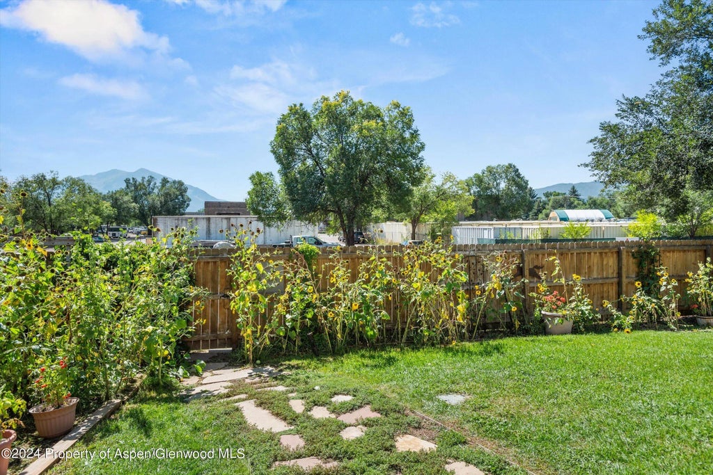 18 of 21 - 570 Redstone Avenue, Carbondale, CO
