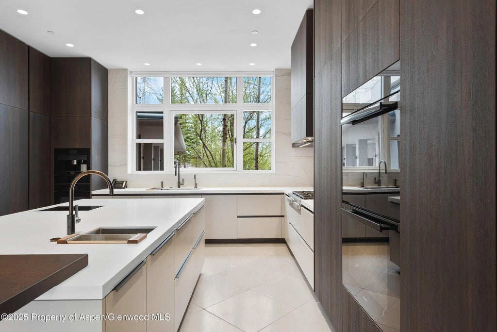 29 of 103 - 401 Eagle Park Drive, Aspen, CO