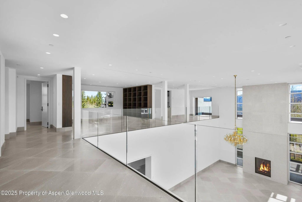 34 of 103 - 401 Eagle Park Drive, Aspen, CO