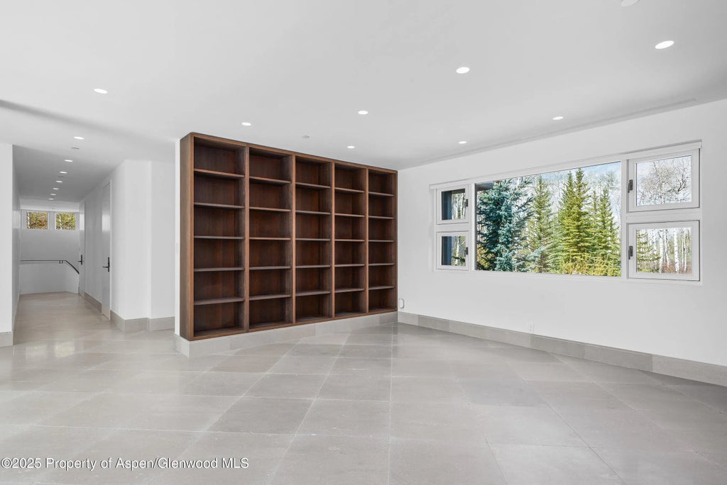 40 of 103 - 401 Eagle Park Drive, Aspen, CO