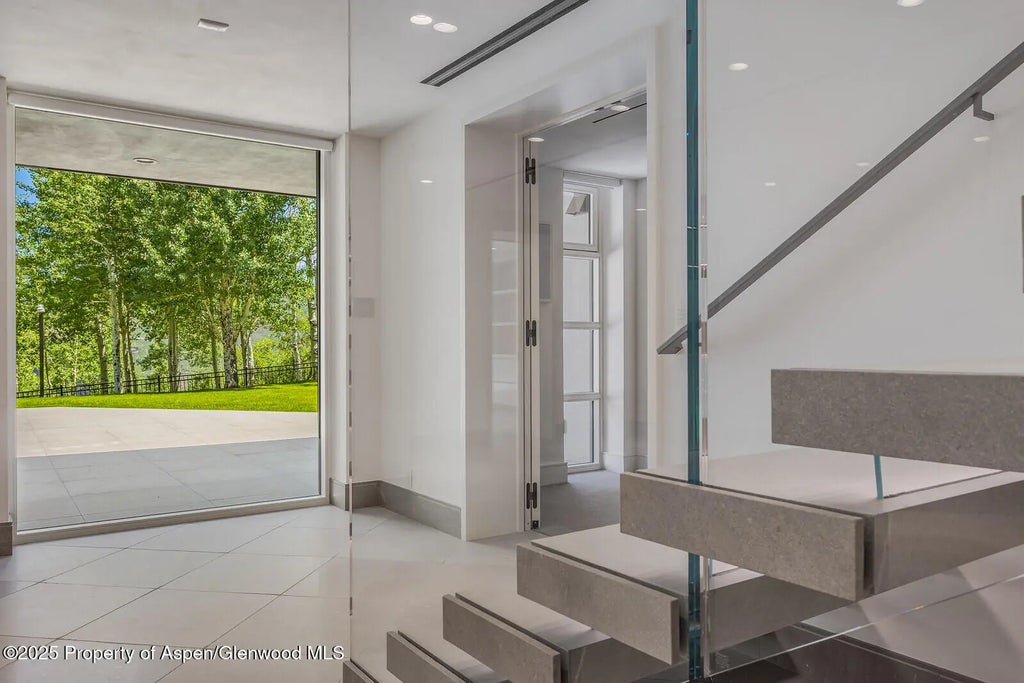 61 of 103 - 401 Eagle Park Drive, Aspen, CO