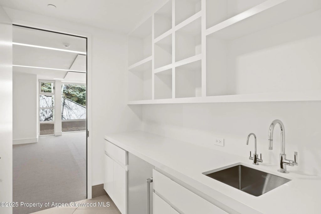 65 of 103 - 401 Eagle Park Drive, Aspen, CO