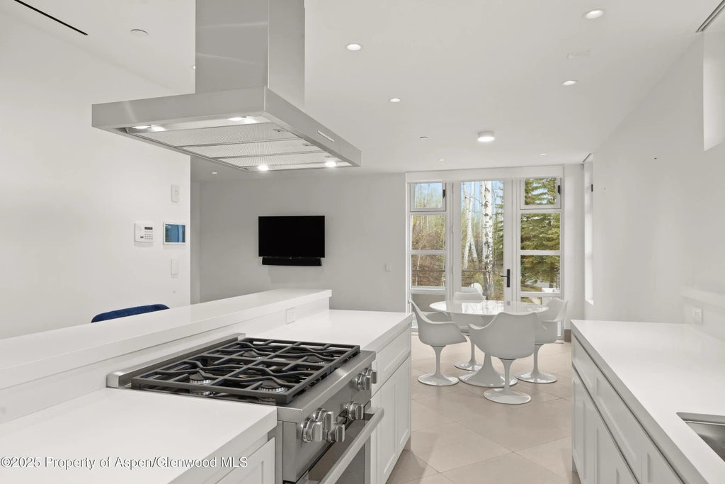 81 of 103 - 401 Eagle Park Drive, Aspen, CO