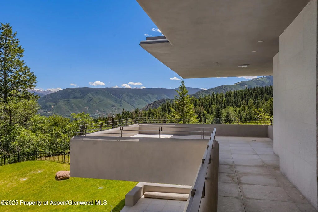 85 of 103 - 401 Eagle Park Drive, Aspen, CO