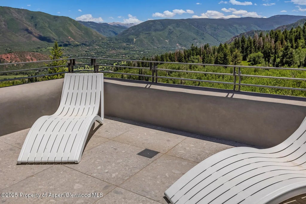 86 of 103 - 401 Eagle Park Drive, Aspen, CO