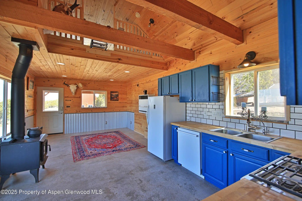 11 of 36 - 56001 Kk Road, Molina, CO