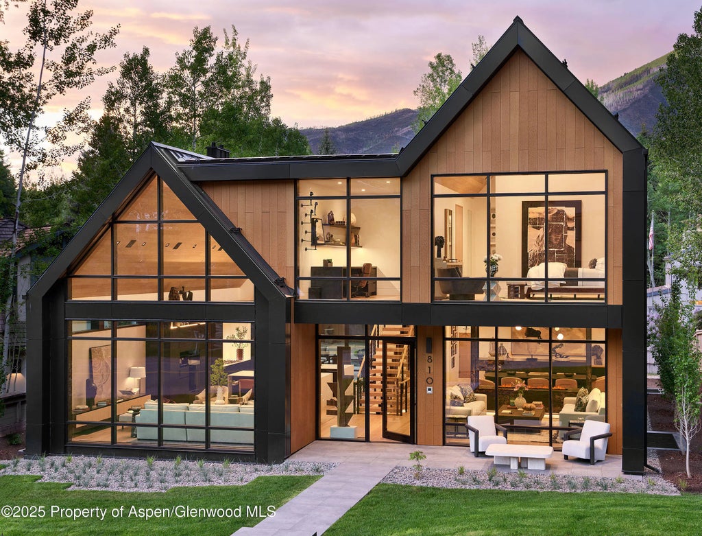 49 of 51 - 810 W Smuggler Street, Aspen, CO