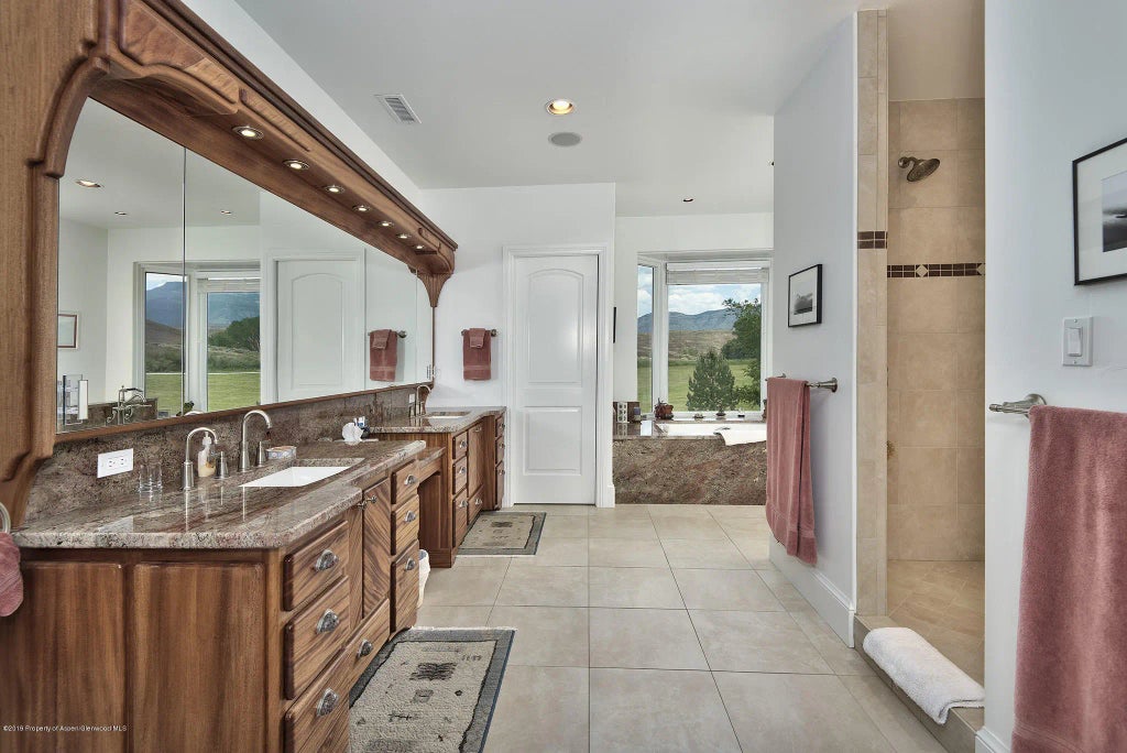 18 of 32 - 3575 E Road, Palisade, CO