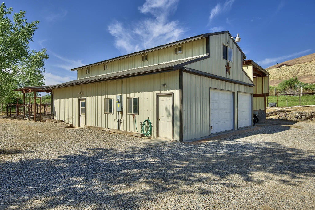 24 of 32 - 3575 E Road, Palisade, CO