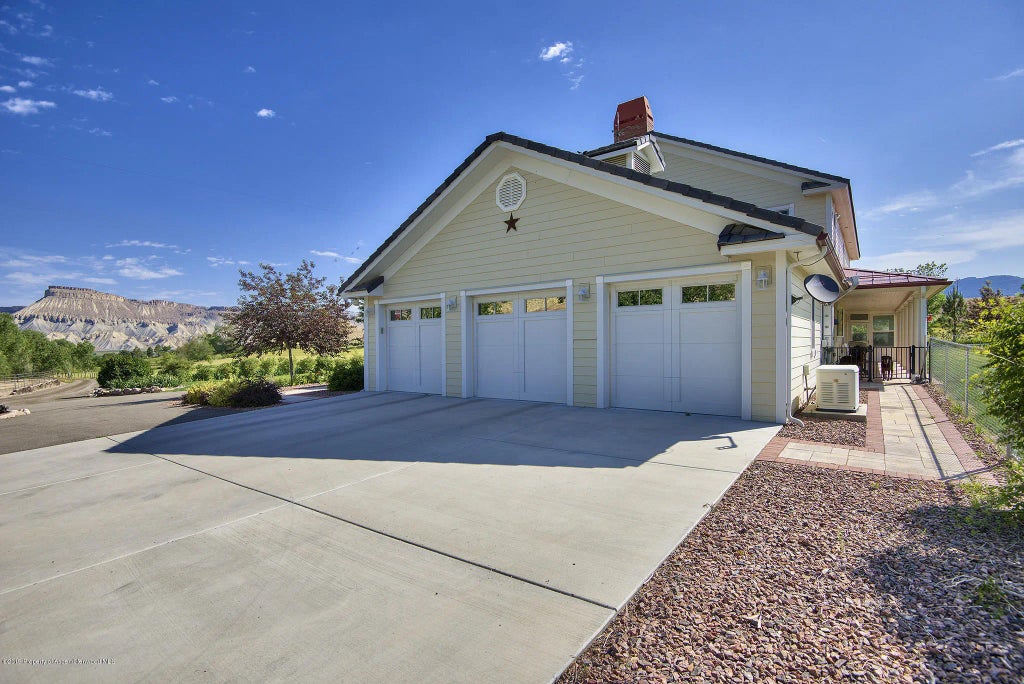 6 of 32 - 3575 E Road, Palisade, CO