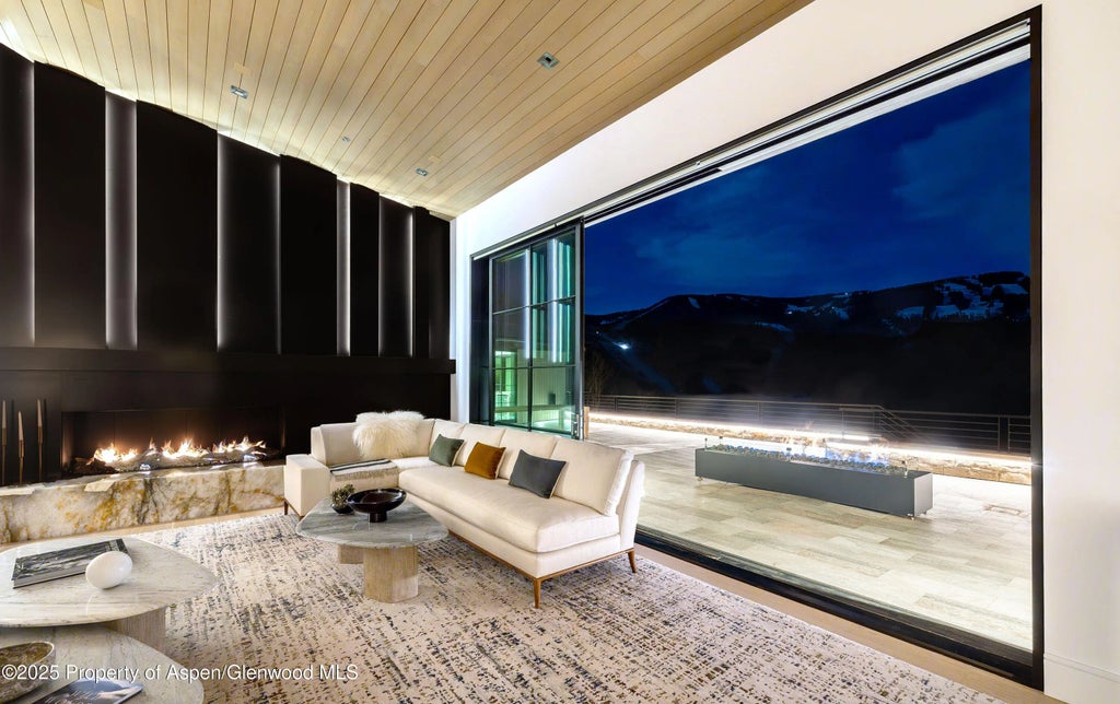 17 of 44 - 1326 Spraddle Creek Road, Vail, CO