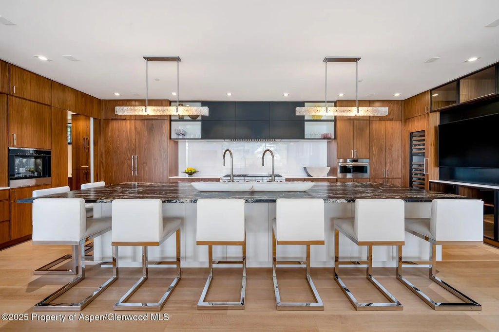 21 of 44 - 1326 Spraddle Creek Road, Vail, CO