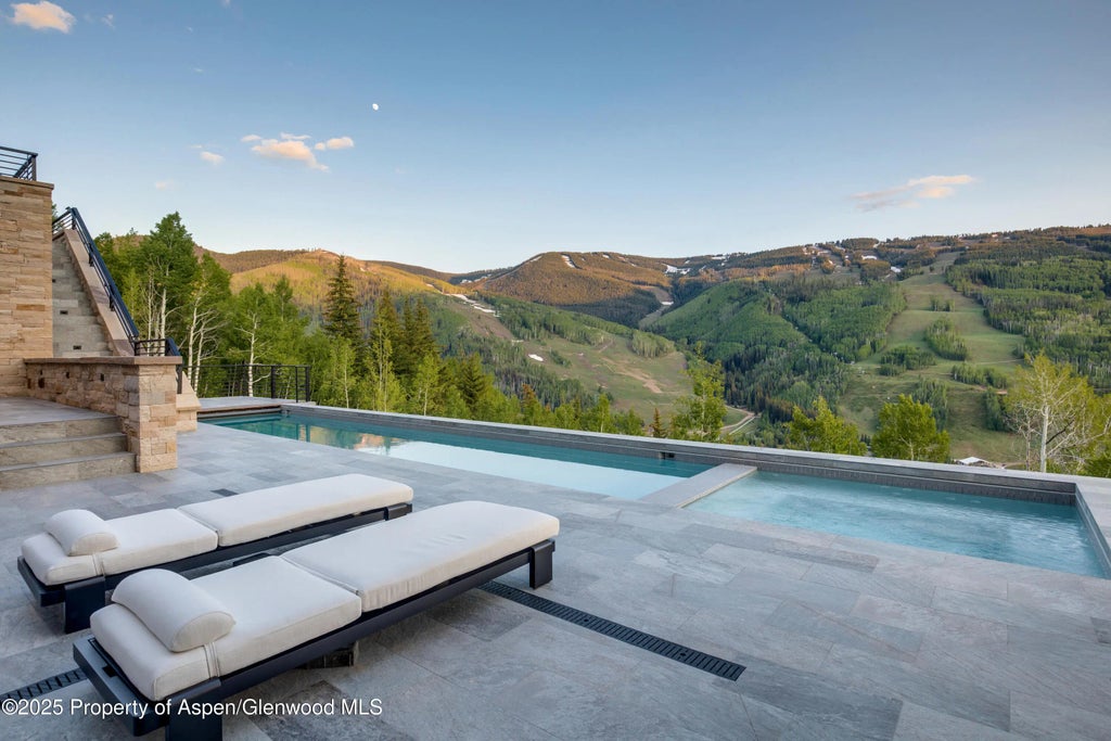 38 of 44 - 1326 Spraddle Creek Road, Vail, CO