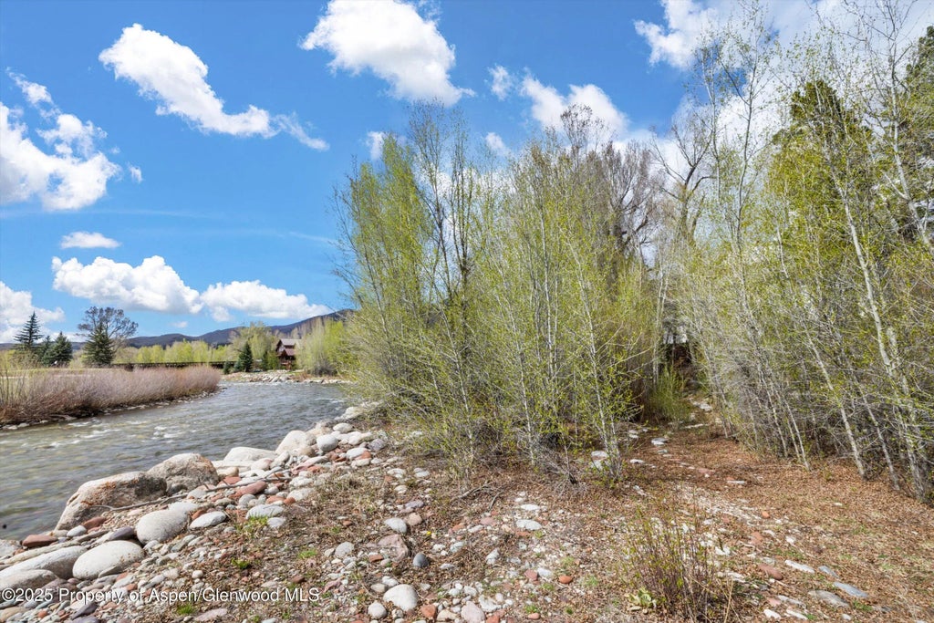 6 of 26 - 24480 Hwy 82, Basalt, CO