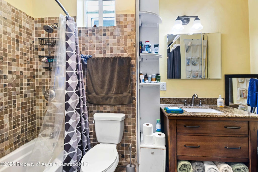 17 of 27 - 824 Lincoln Avenue, Glenwood Springs, CO