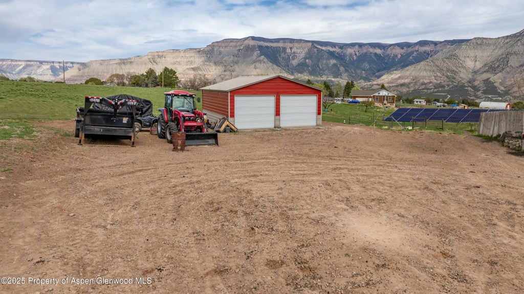 14 of 21 - 3747 County Road 301, Parachute, CO