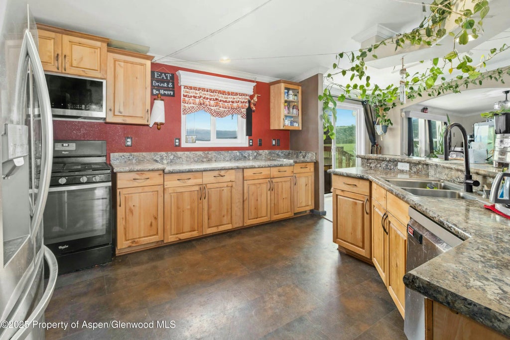 4 of 21 - 3747 County Road 301, Parachute, CO