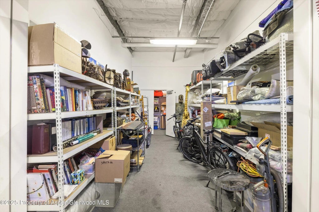 5 of 10 - 601 Rio Grande Place 16, Aspen, CO