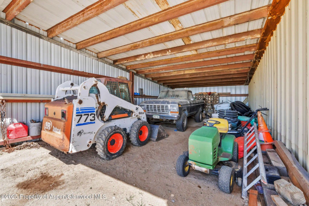 98 of 118 - 40889 County Road 76a, Hayden, CO