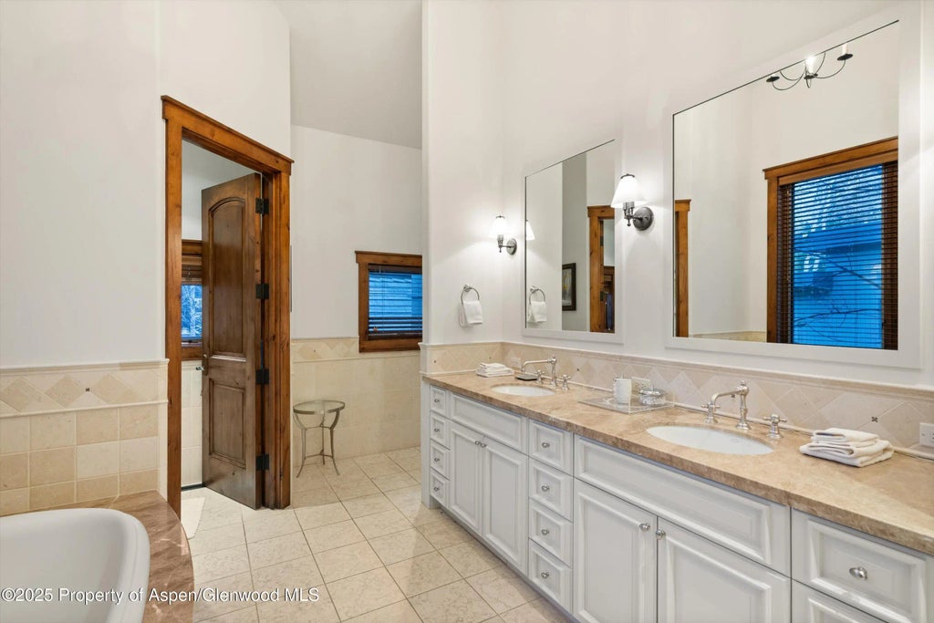 22 of 57 - 1430 Sierra Vista Drive, Aspen, CO