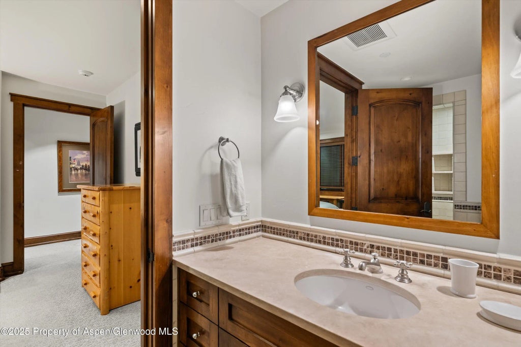 26 of 57 - 1430 Sierra Vista Drive, Aspen, CO