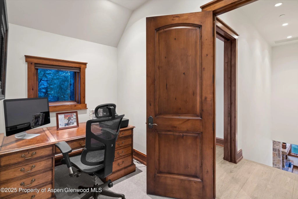 34 of 57 - 1430 Sierra Vista Drive, Aspen, CO