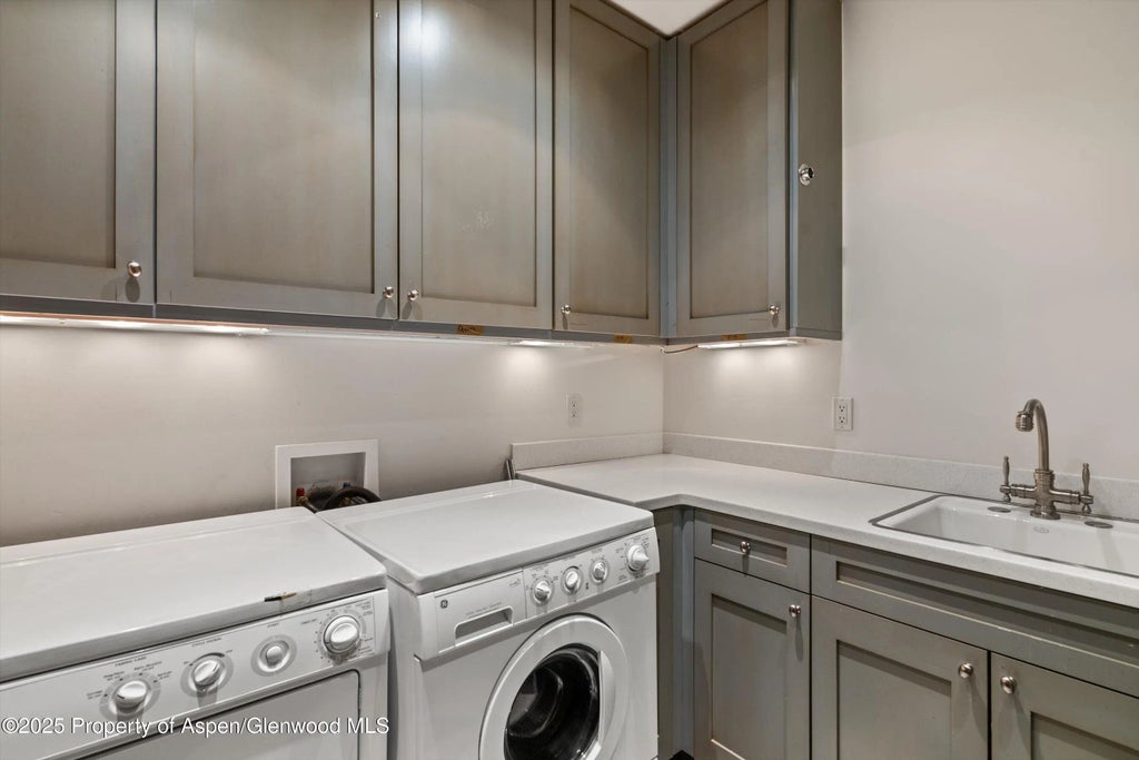 38 of 57 - 1430 Sierra Vista Drive, Aspen, CO