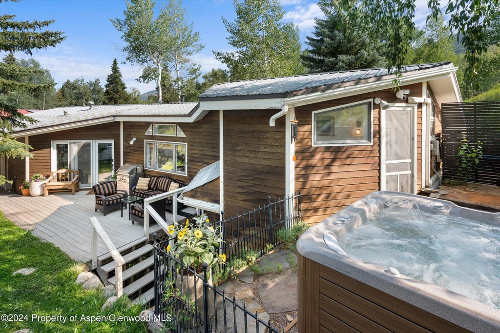 1 of 37 - 140 Maple Lane, Aspen, CO