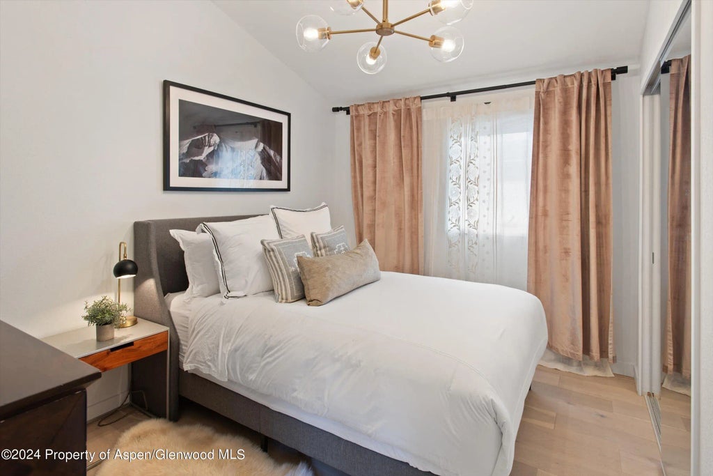 16 of 37 - 140 Maple Lane, Aspen, CO