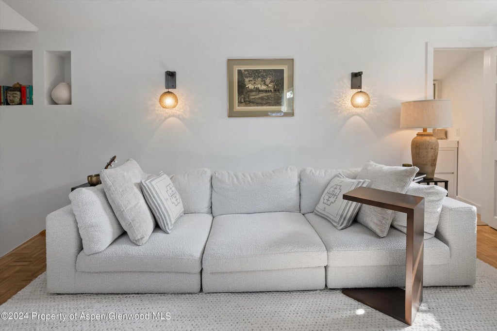 19 of 37 - 140 Maple Lane, Aspen, CO