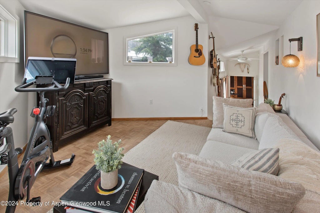 20 of 37 - 140 Maple Lane, Aspen, CO